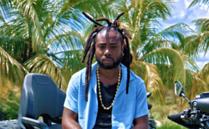 Musique : l'artiste guadeloupéen Warped revient en force avec «SA KA BAY» !