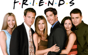 Max commande l’émission FAST FRIENDS, une compétition dédiée aux fans, et célèbre le 30ème anniversaire de FRIENDS avec une campagne mondiale